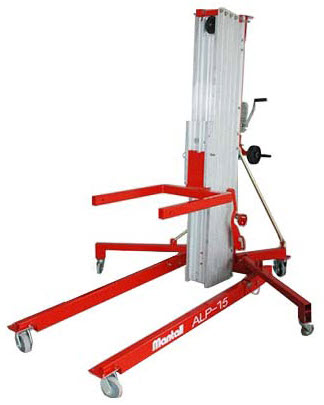 Montasjeheis med håndvinsj <300 kg løfter<5 m