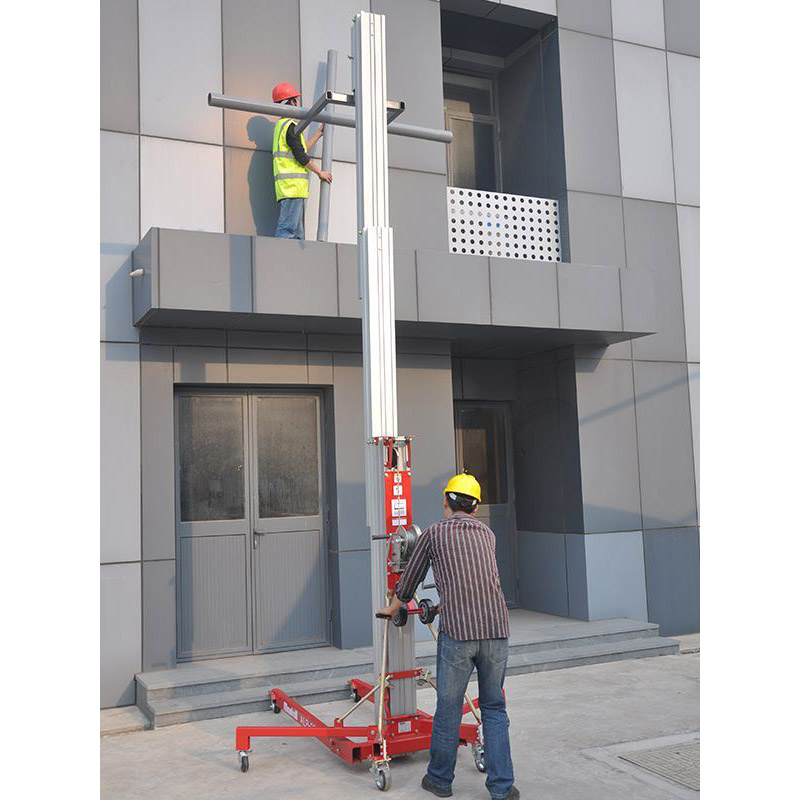 Montasjeheis med håndvinsj <300 kg løfter<5 m